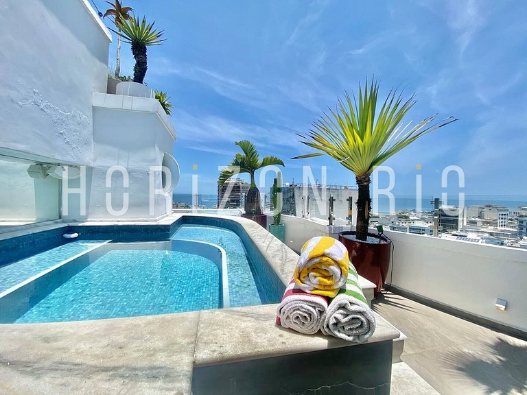 Penthouse dúplex con piscina en alquiler en Copacabana con 3