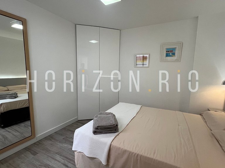 Rent Luxury Duplex Penthouse in Ipanema with Sea View