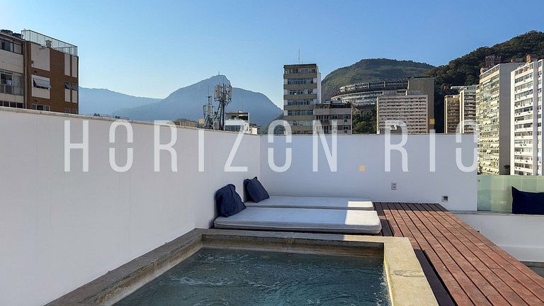 Duplex penthouse with 3 suites in Ipanema