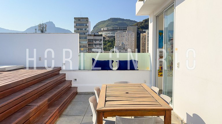 Duplex penthouse with 3 suites in Ipanema