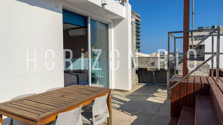 Duplex penthouse with 3 suites in Ipanema