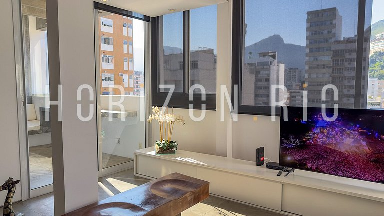 Duplex penthouse with 3 suites in Ipanema