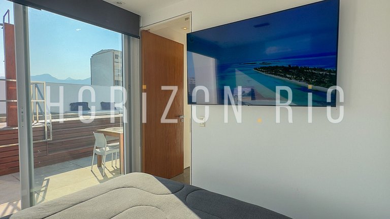 Duplex penthouse with 3 suites in Ipanema