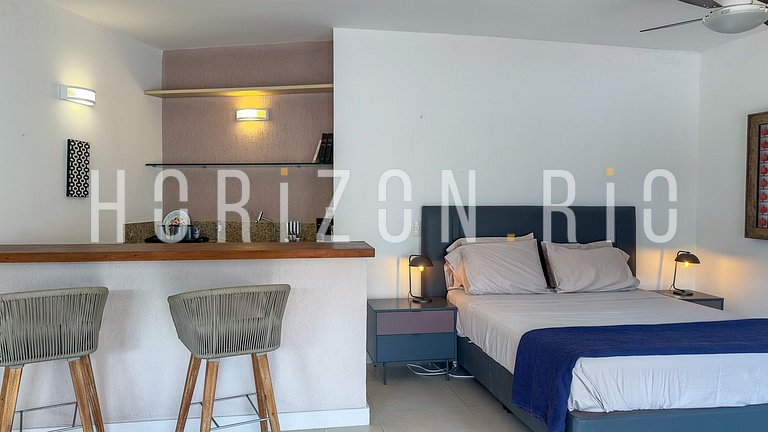 Rent luxury Penthouse in Copacabana, 5 Bedrooms and Pool