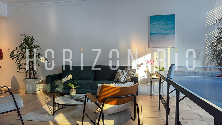 Rent luxury Penthouse in Copacabana, 5 Bedrooms and Pool