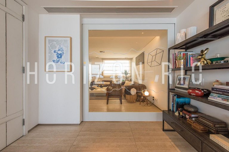 Apartamento frente mar no posto 9 de Ipanema