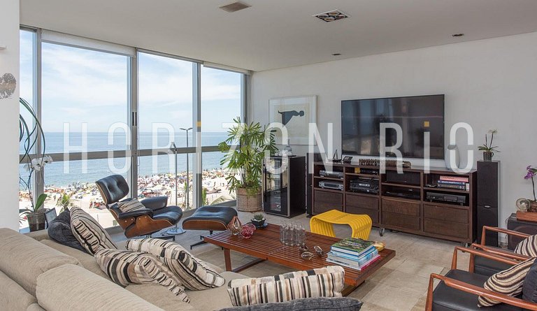 Apartamento frente mar no posto 9 de Ipanema