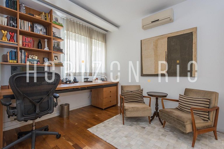 Apartamento frente mar no posto 9 de Ipanema