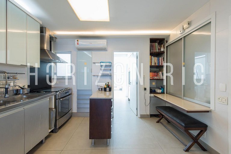 Apartamento frente mar no posto 9 de Ipanema