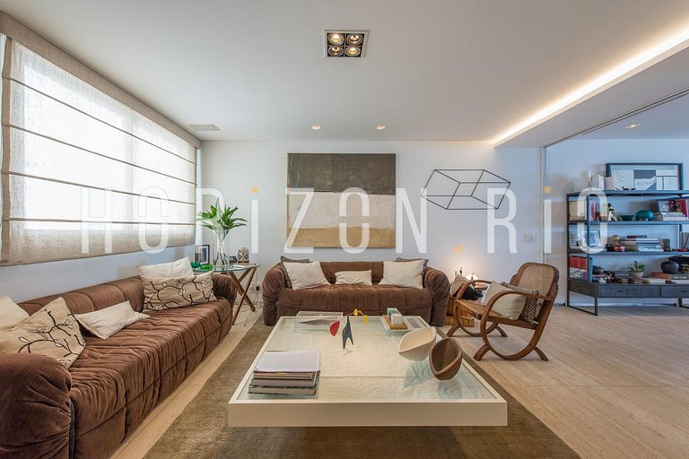 Apartamento frente mar no posto 9 de Ipanema