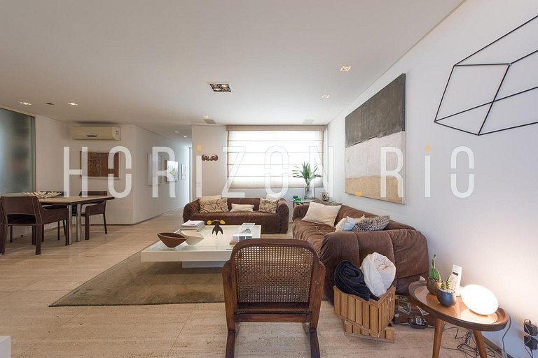 Apartamento frente mar no posto 9 de Ipanema