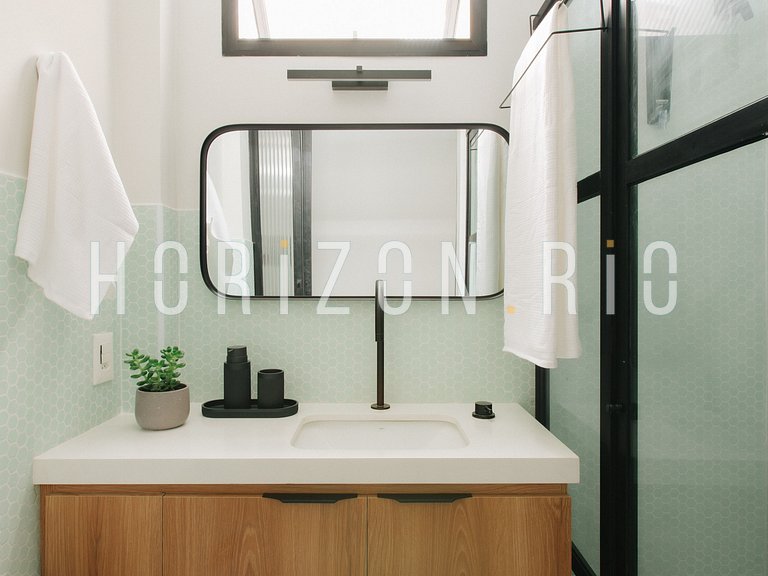 Refurbished Apartment in Ipanema - Comfort and Style in Rio