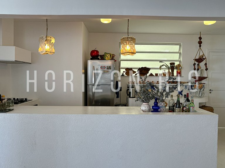 Apartamento 2 Quartos c/ Rooftop e Vista – Copacabana