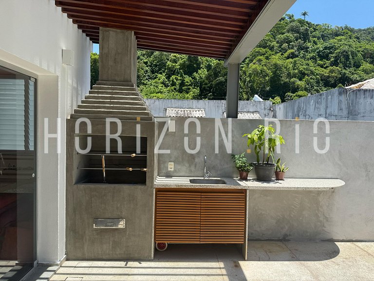 Dúplex para hasta 10 personas, terraza y barbacoa