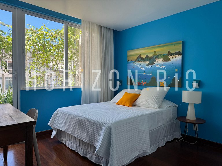 Luxurious 3 bedroom apartment in Copacabana