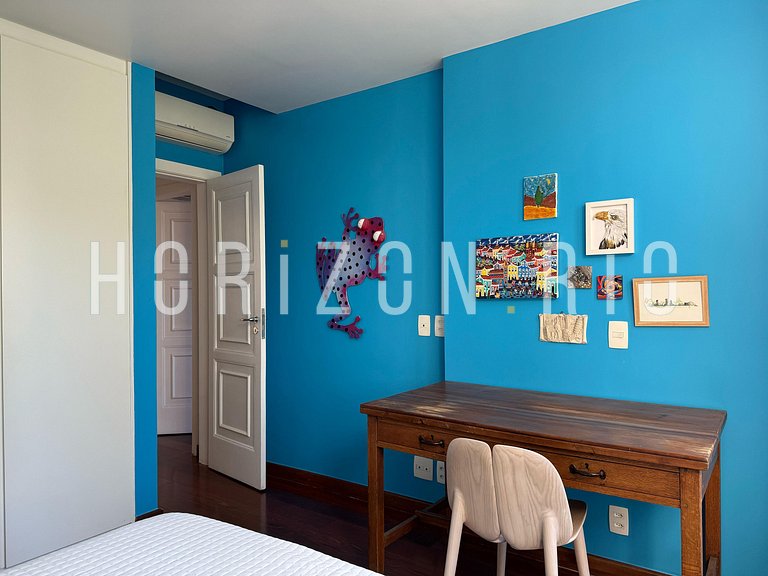 Luxurious 3 bedroom apartment in Copacabana