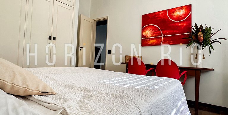 Apartamento 3 Quartos Frente Mar na Av. Atlântica - Aluguel
