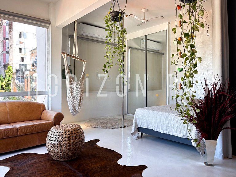 Charmoso apartamento na Rua Saint Roman