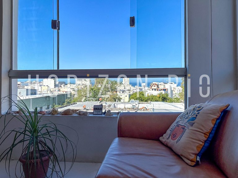 Charmoso apartamento na Rua Saint Roman