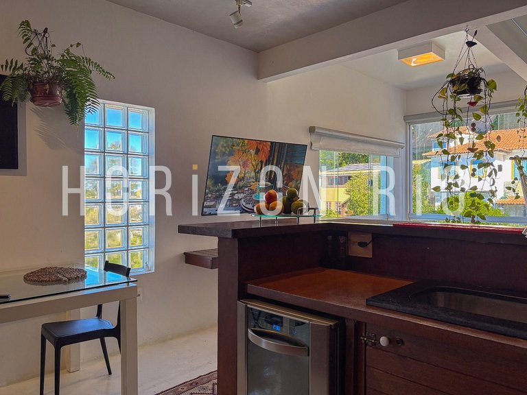 Charming apartment on Saint Roman Street