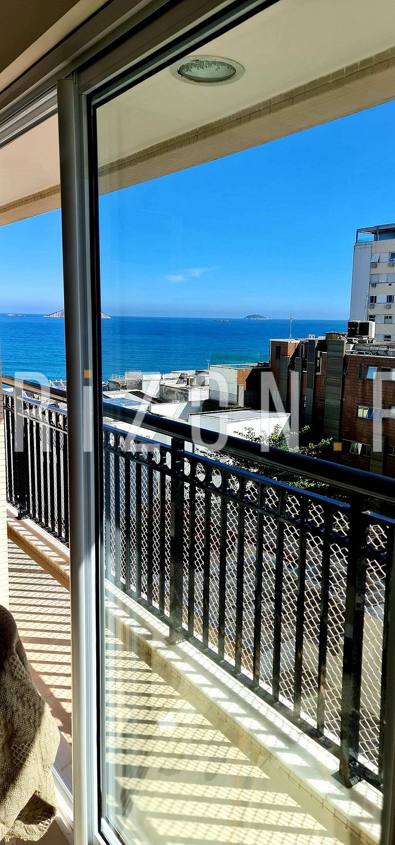 Luxuoso apartamento de 2 quartos no Wave Ipanema