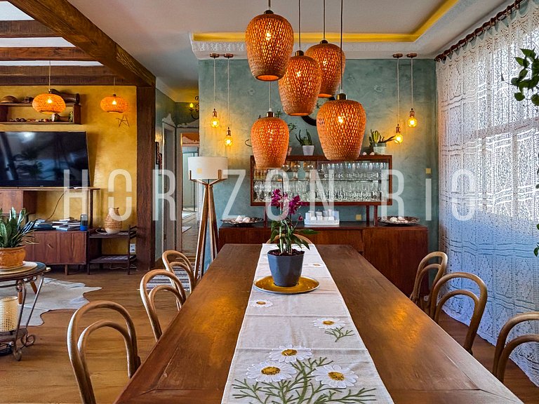 Charmosa cobertura com decoração mediterrânea em Ipanema RJ