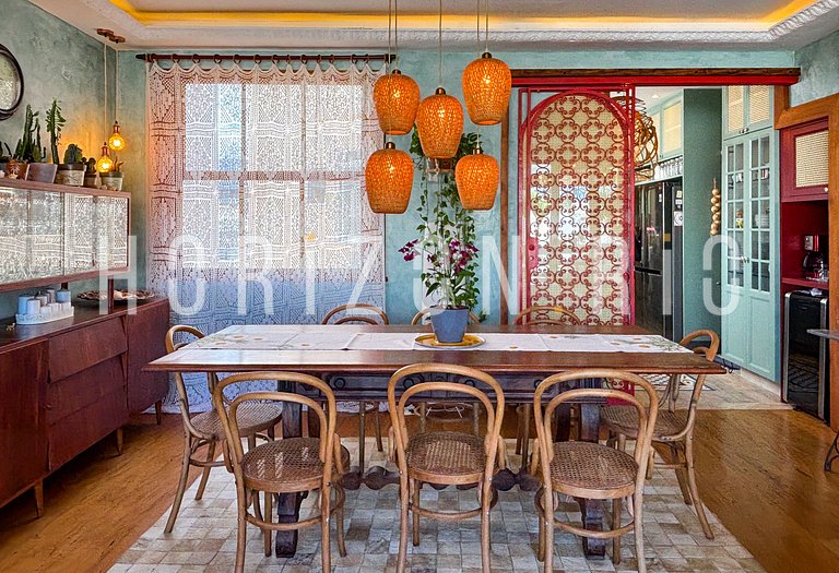 Charmosa cobertura com decoração mediterrânea em Ipanema RJ