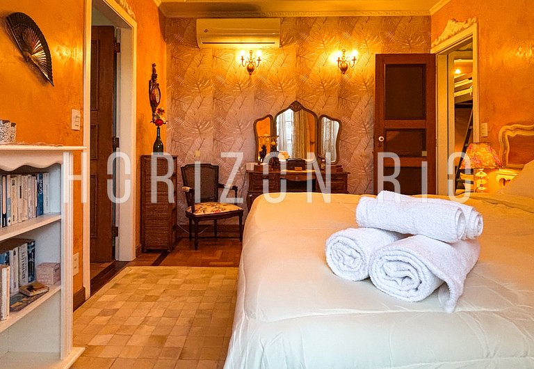 Charmosa cobertura com decoração mediterrânea em Ipanema RJ
