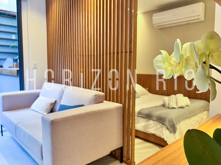 Loft Contemporâneo com Spa Privado no Coração de Ipanema