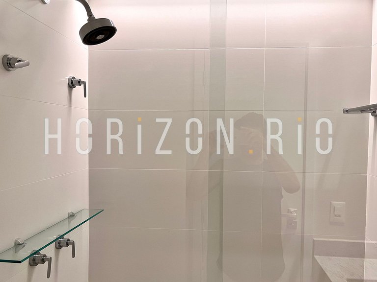 Loft Contemporâneo com Spa Privado no Coração de Ipanema