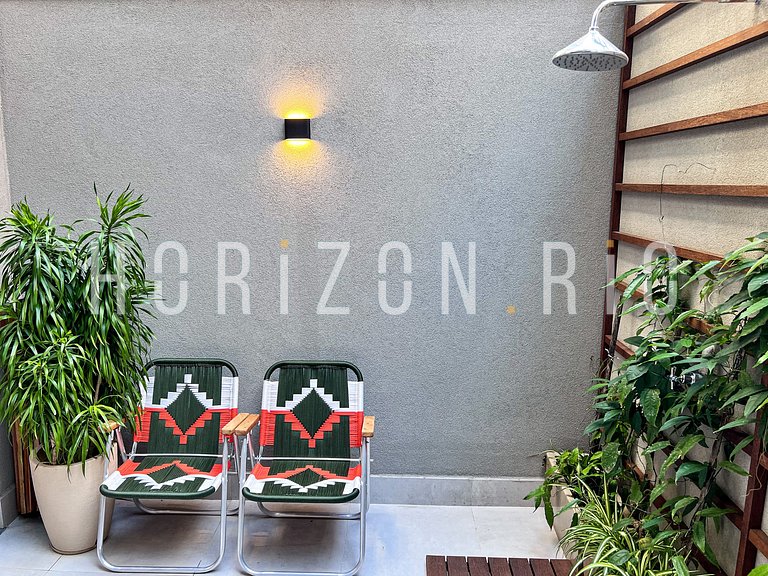 Loft Contemporâneo com Spa Privado no Coração de Ipanema