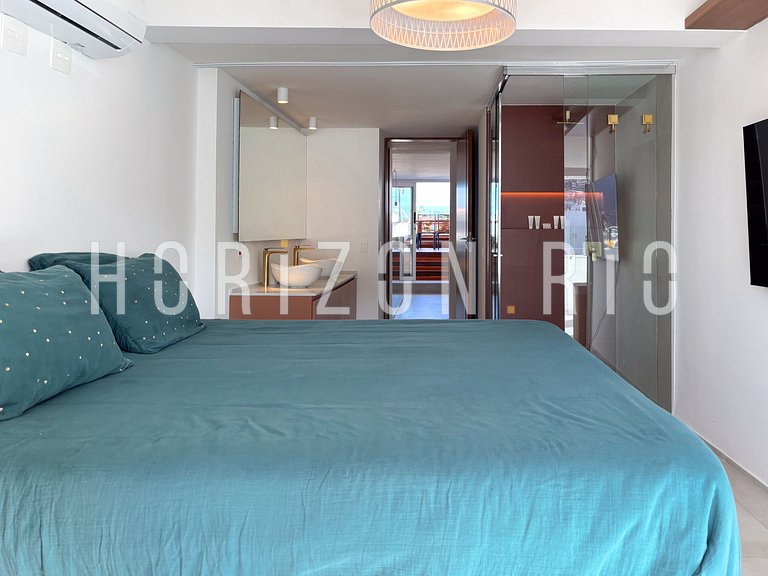 3-bedroom penthouse for mid-term rental
