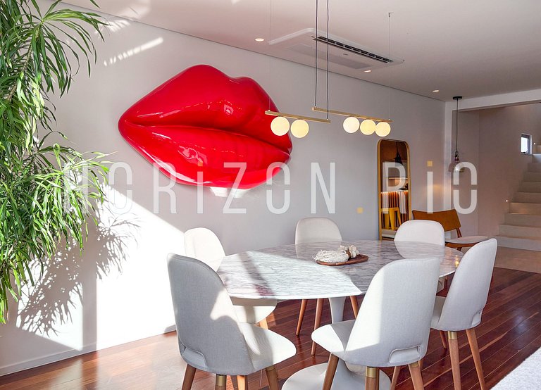 3-bedroom penthouse for mid-term rental