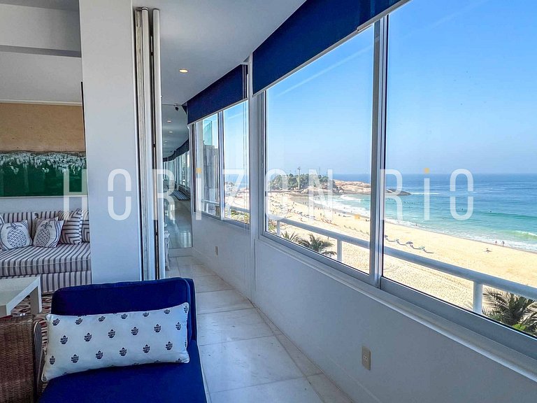 2-Bedroom Apartment for Rent in Arpoador