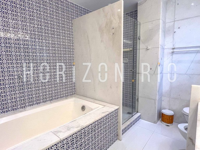 2-Bedroom Apartment for Rent in Arpoador