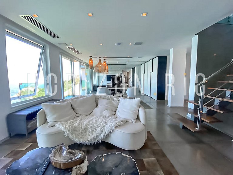 Luxe villa 5 chambres à louer à Joá avec vue sur mer