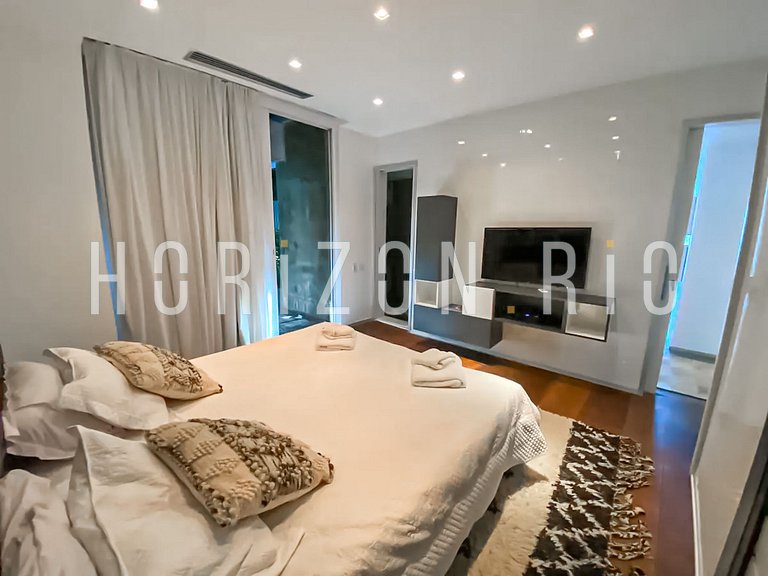 Luxe villa 5 chambres à louer à Joá avec vue sur mer
