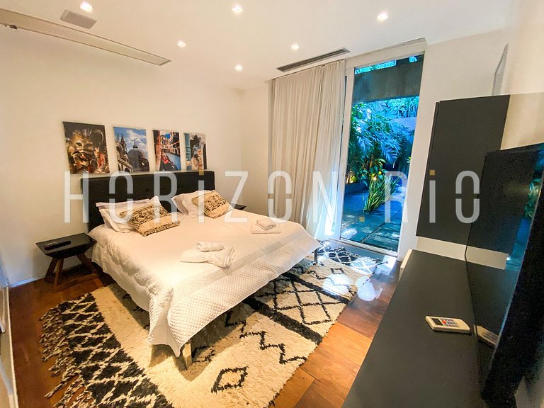 Luxe villa 5 chambres à louer à Joá avec vue sur mer