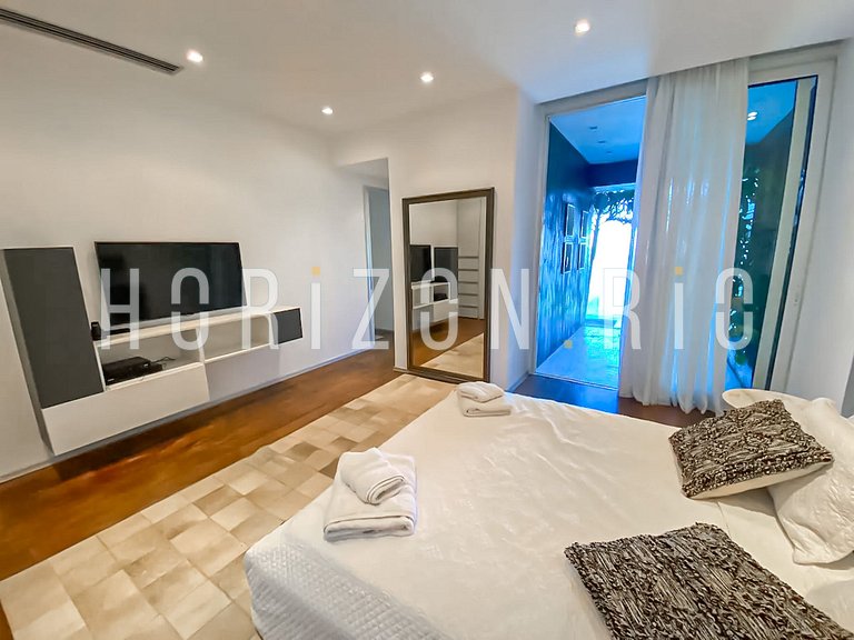 Luxe villa 5 chambres à louer à Joá avec vue sur mer