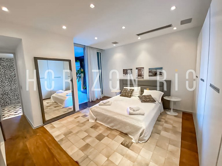 Luxe villa 5 chambres à louer à Joá avec vue sur mer