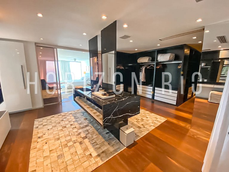 Luxe villa 5 chambres à louer à Joá avec vue sur mer