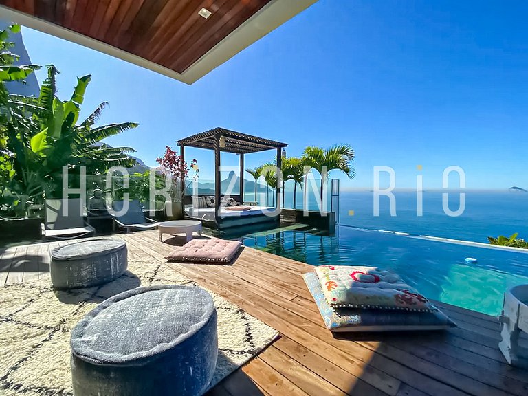 Luxe villa 5 chambres à louer à Joá avec vue sur mer