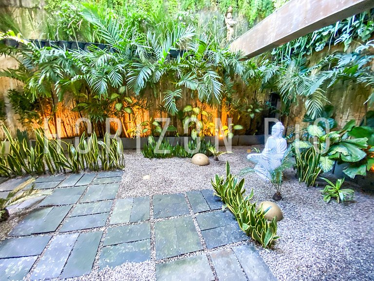 Luxury 5-Bedroom Mansion for Rent in Joá with Ocean View