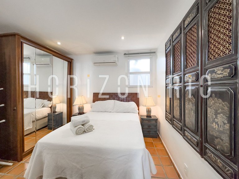 Charmoso apartamento 2 quartos com varanda