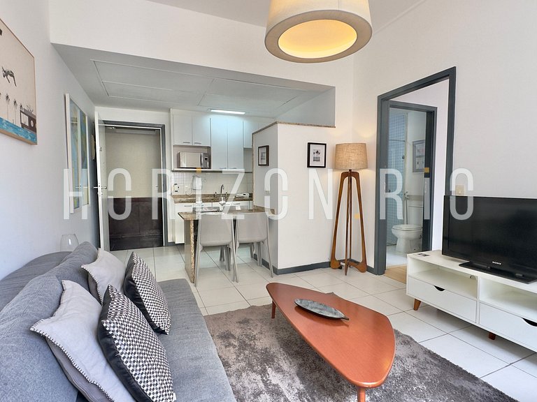 Stylish 1-Bedroom Apartment for Rent in Copacabana