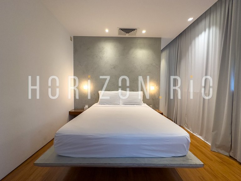 Luxury 3-Suite Penthouse in Copacabana with Private Pool