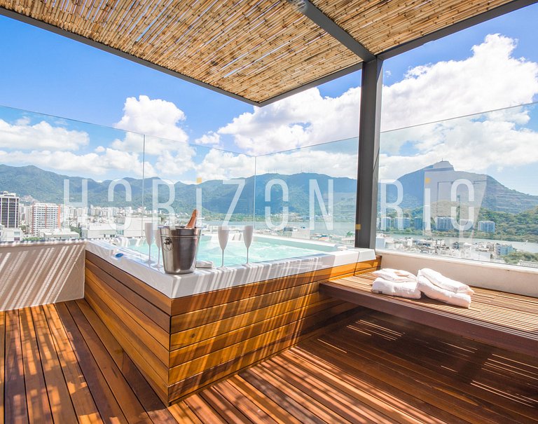 Penthouse for Rent in Ipanema, 2 Bedrooms, Terrace & Jacuzzi
