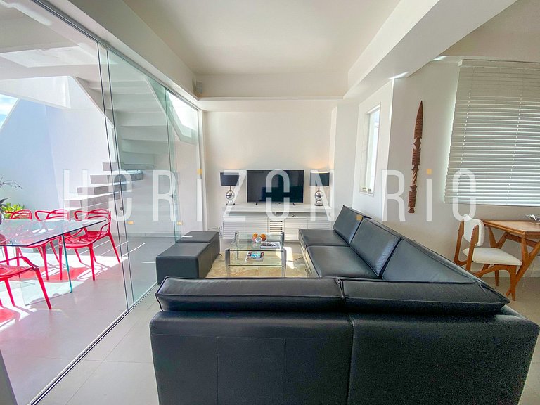 Luxury Penthouse with 2 Suites and Jacuzzi for Rent Ipanema