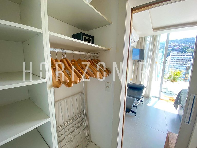 Luxury Penthouse with 2 Suites and Jacuzzi for Rent Ipanema