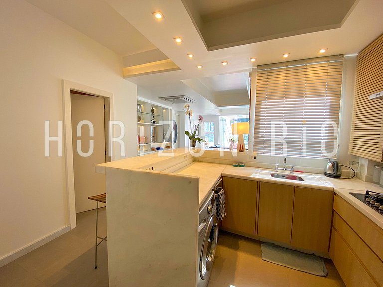 Luxury Penthouse with 2 Suites and Jacuzzi for Rent Ipanema